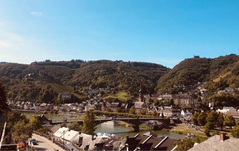 Ichzeit Aparthotel Cochem Esterno foto